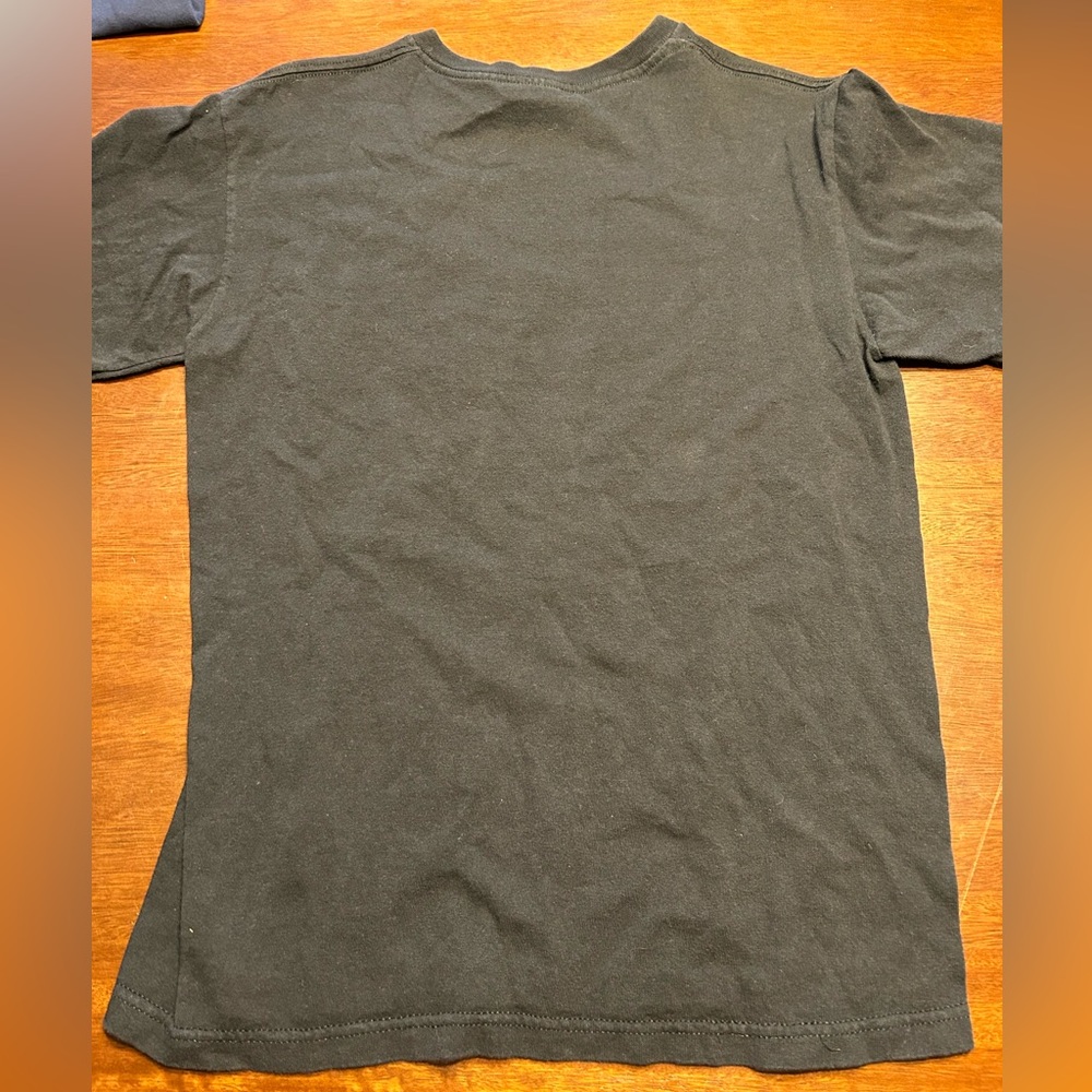 DC tee size medium - Picture 2 of 5